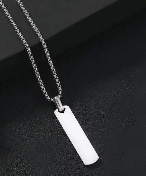 men silver chain with rectangular pendant